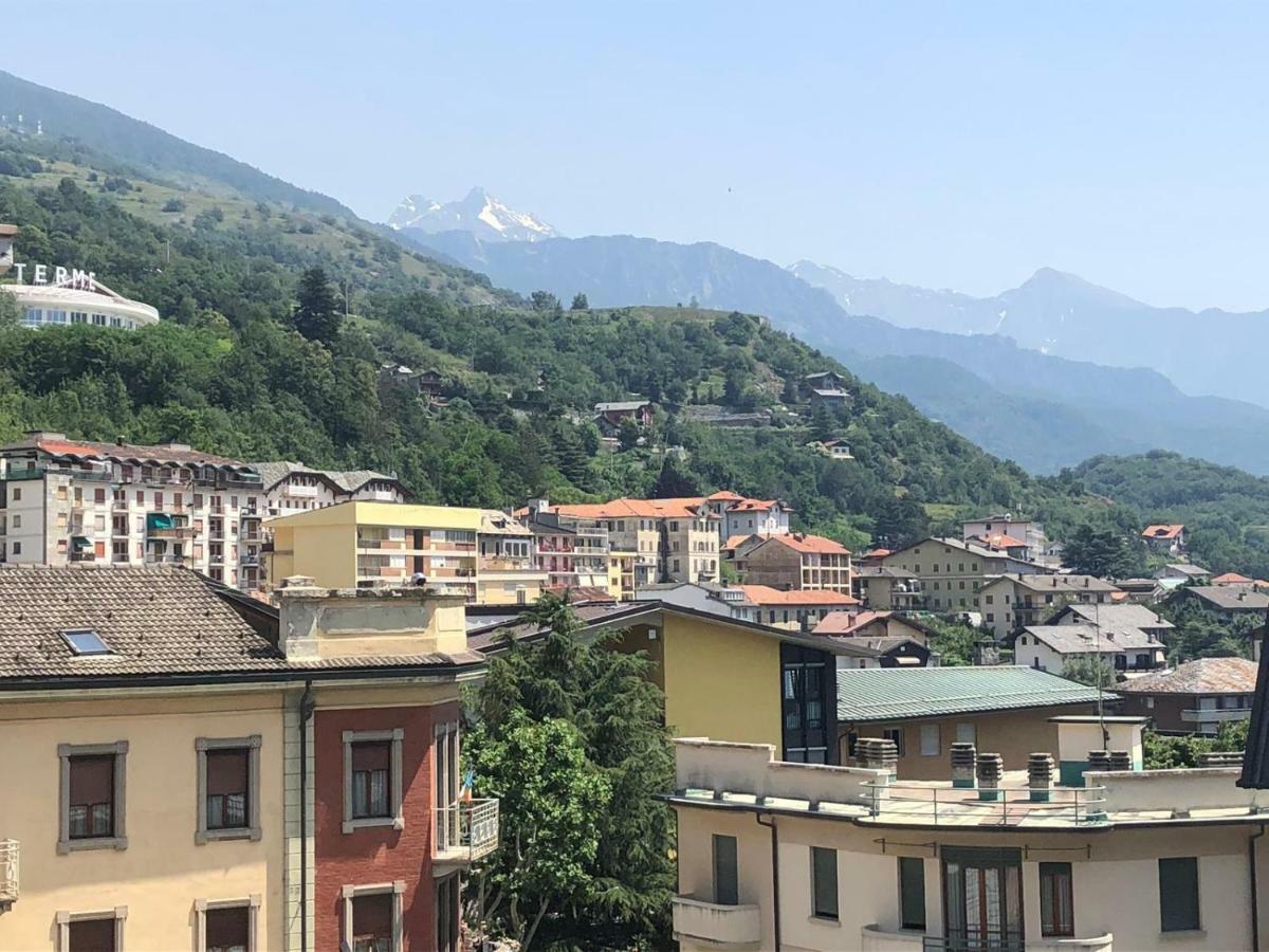 Il Nido Apartment Saint-Vincent Bagian luar foto